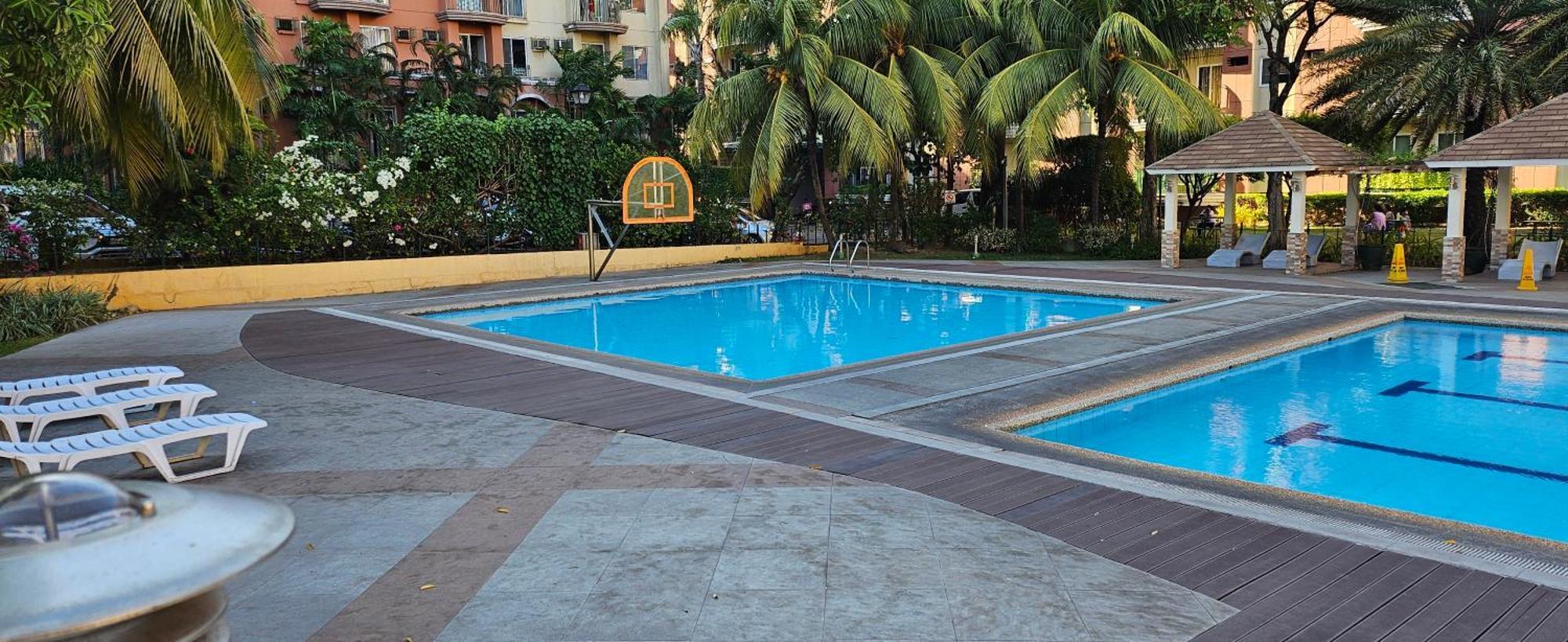 Cozy 2Br Staycation With Balcony Chateau Elysee For 4-6 Pax Paranaque City Kültér fotó
